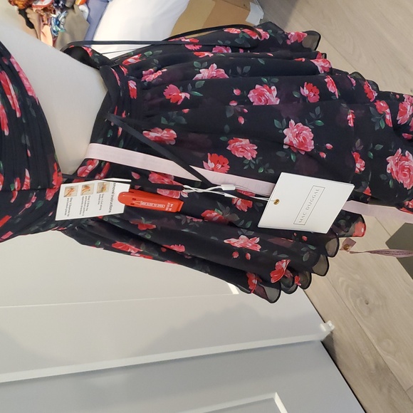 Mac Duggal Black/ Pink high low Floral tiered  Gown Size 2 new with tag - Picture 8 of 12